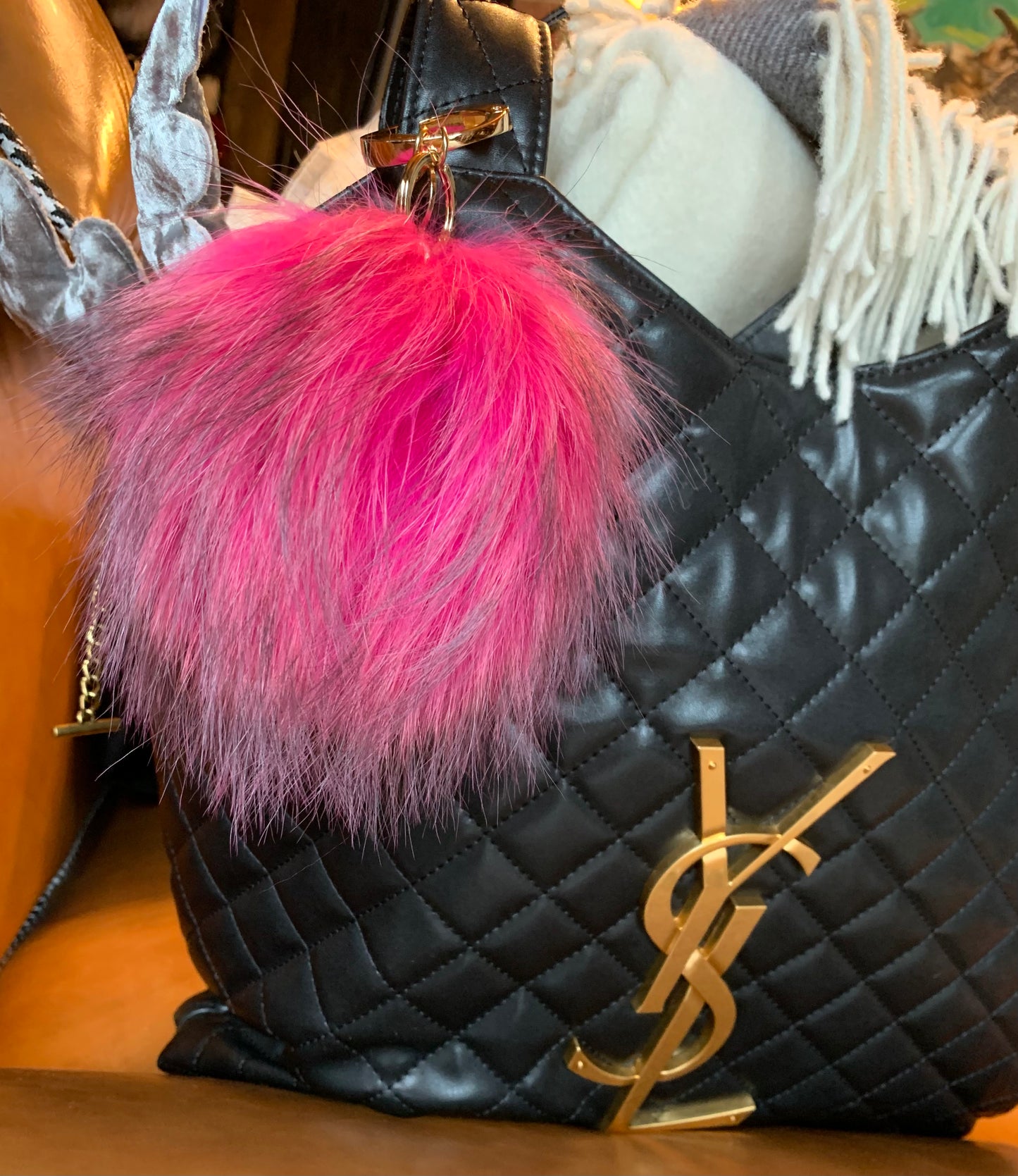 Purse Pom