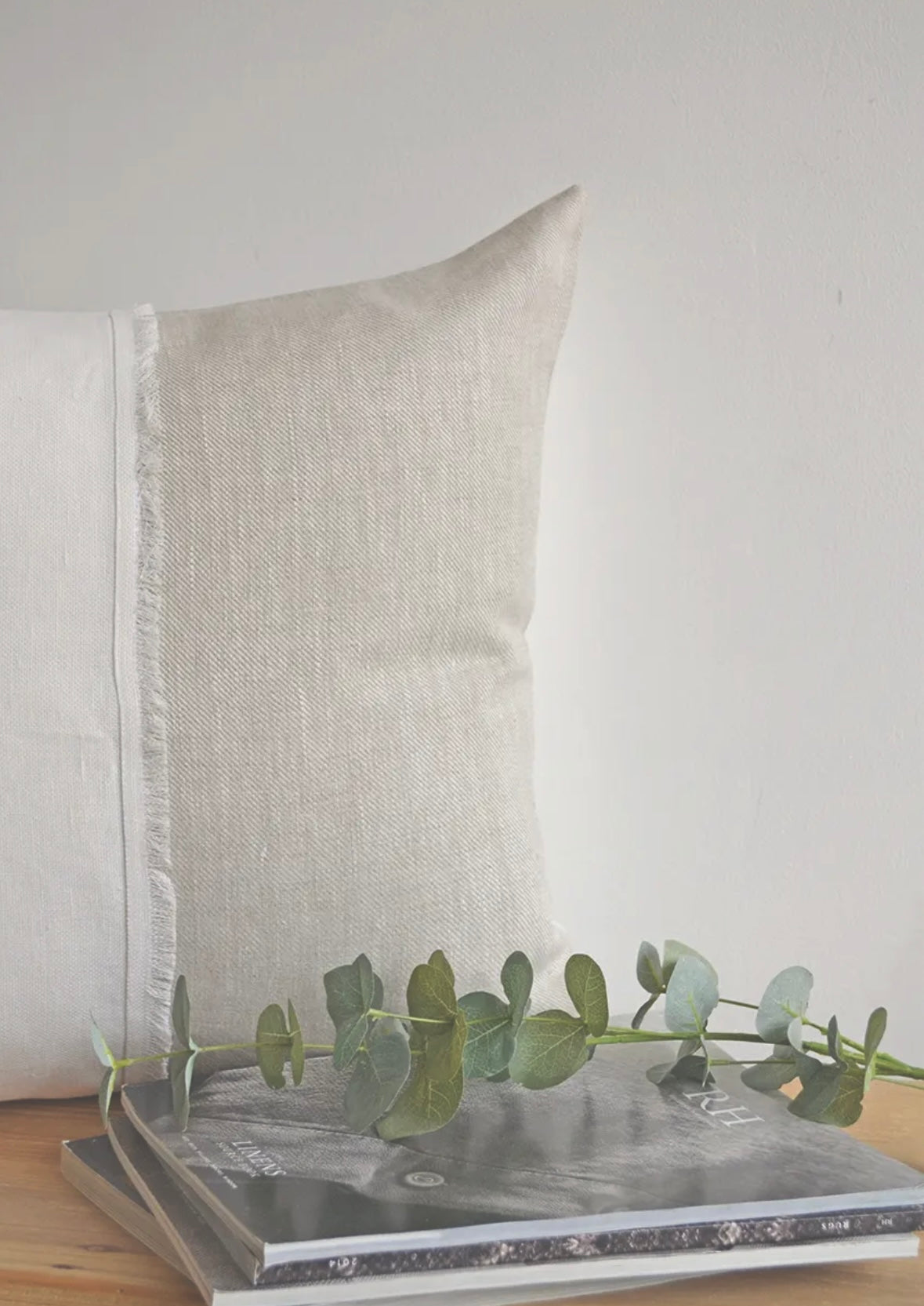 Madrid Linen Pillow with down insert