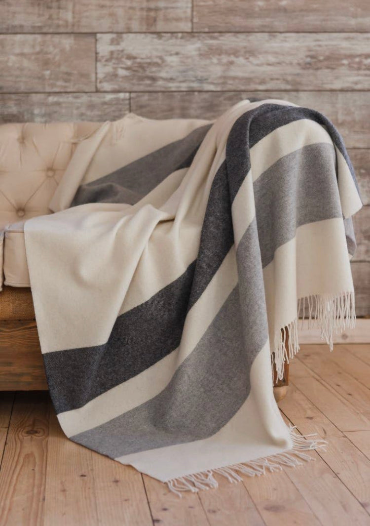 Linen Way Cashmere/Fine Merino Throw